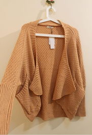 2012冬装新风尚 韩版日系复古蝙蝠袖针织衫穿搭指南